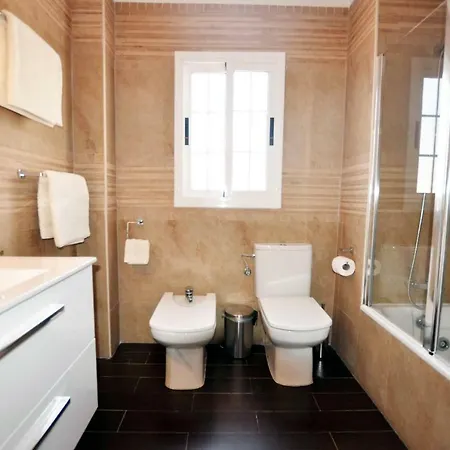 Townhouse On The 1st Line By Altamarhomes شقة أذيخي