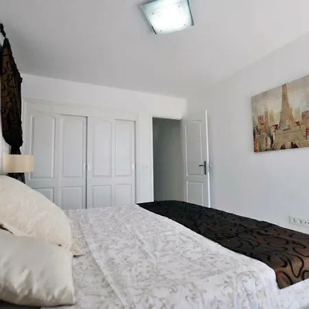 شقة Townhouse On The 1st Line By Altamarhomes