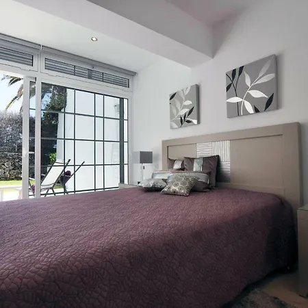 Apartmán Townhouse On The 1st Line By Altamarhomes