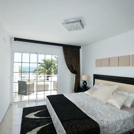 Townhouse On The 1st Line By Altamarhomes شقة