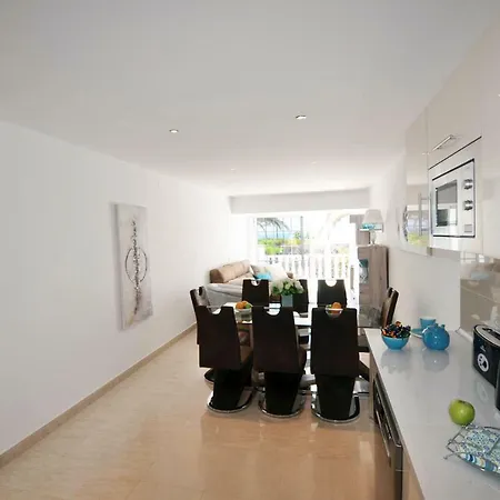 Apartmán Townhouse On The 1st Line By Altamarhomes