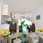 Townhouse On The 1st Line By Altamarhomes Apartament
