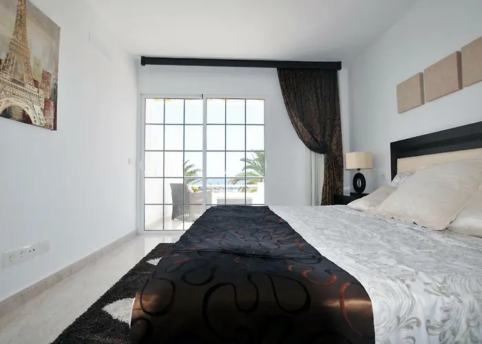 Townhouse On The 1st Line By Altamarhomes Apartament *