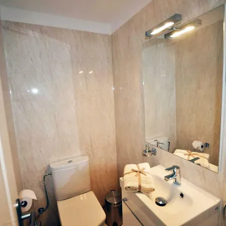 Townhouse On The 1st Line By Altamarhomes דירה אדחה